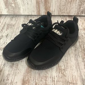 Snibbs Womens shoes size 9.5 NEW